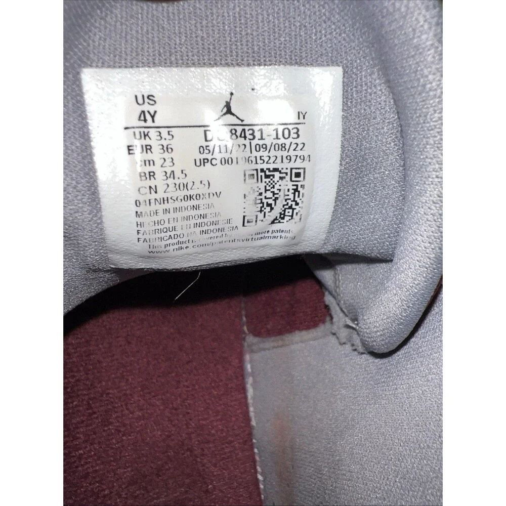 Nike Boys Air‎ Jordan Jumpman Two Trey GS White Cherrywood Red Sneakers Size 4Y - Picture 6 of 15